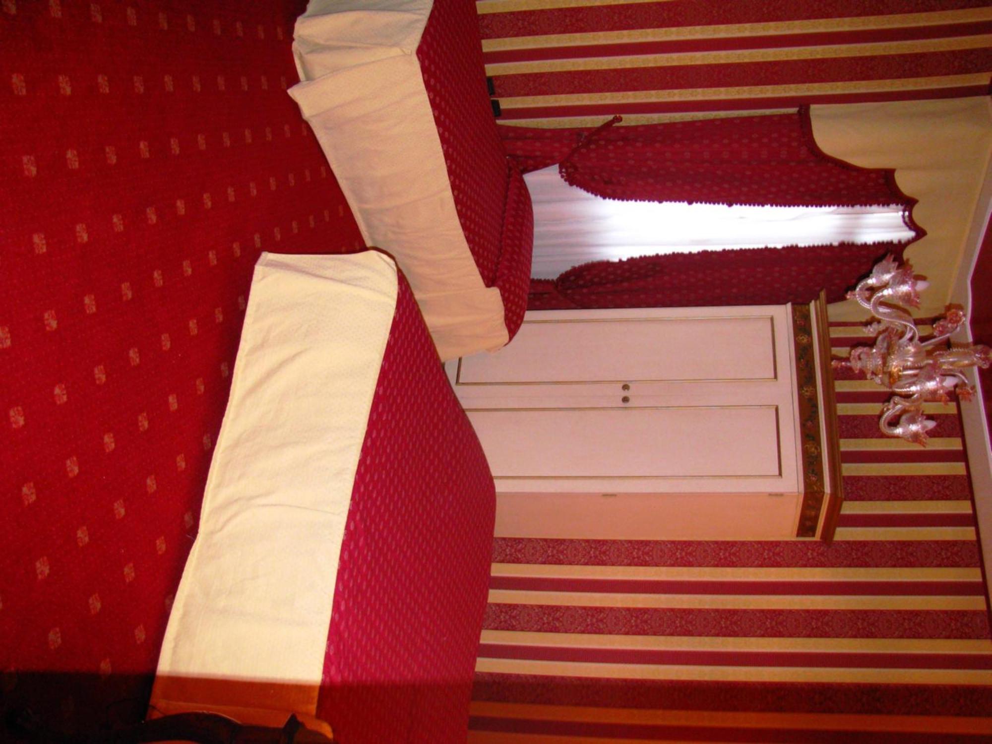 Triple Room,1710657963:JPEG